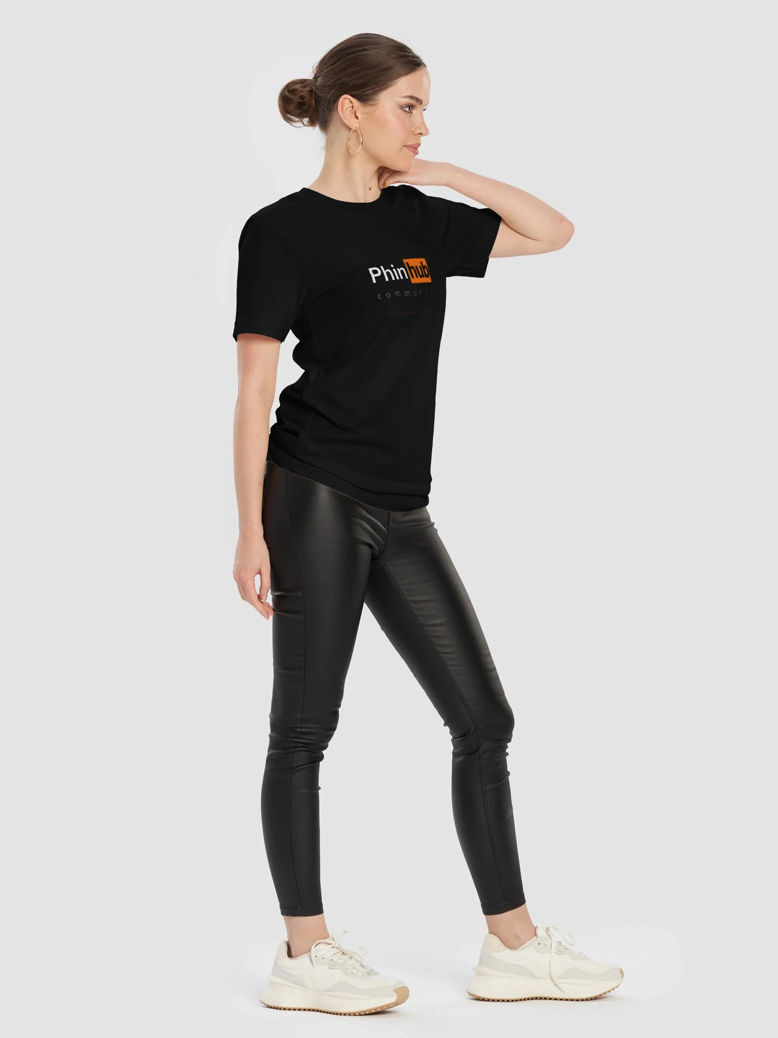PhinHub Community Tee
